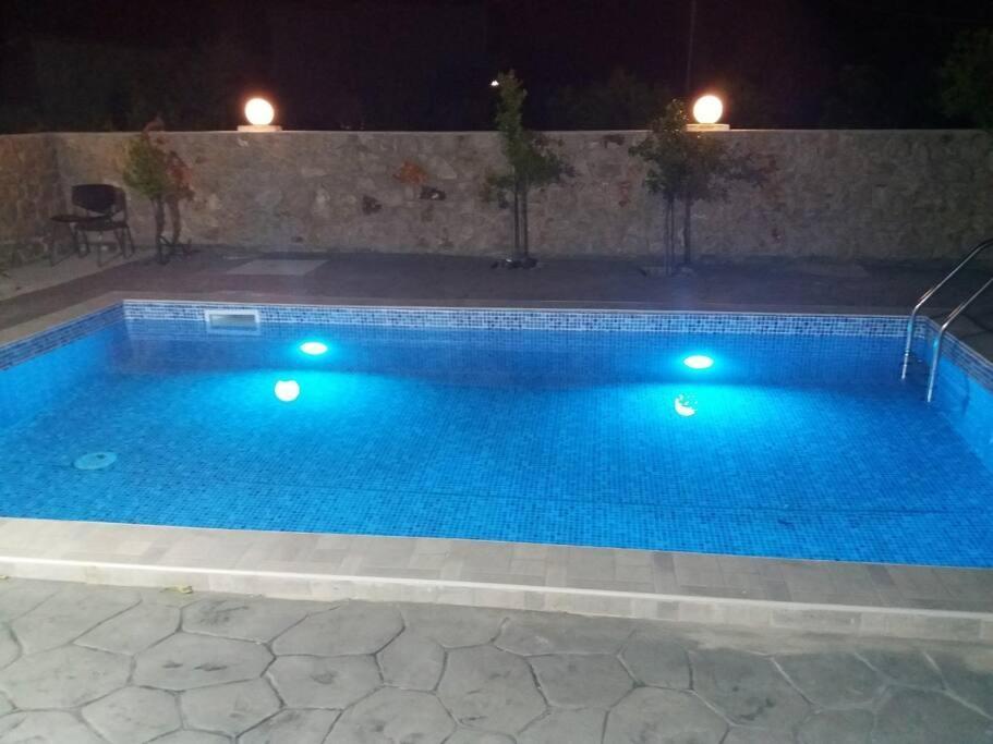 Greek Style Ground Floor Apartment & Pool إياليسوس المظهر الخارجي الصورة